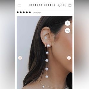 Untamed Petals Harper Earrings Gold